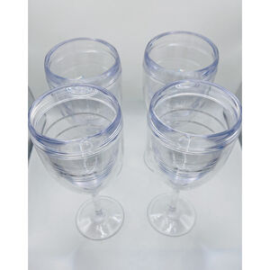 Tervis Tumbler Plastic Wine Glasses ~ Set of 4 ~ Clear Insulated Plastic Cups
